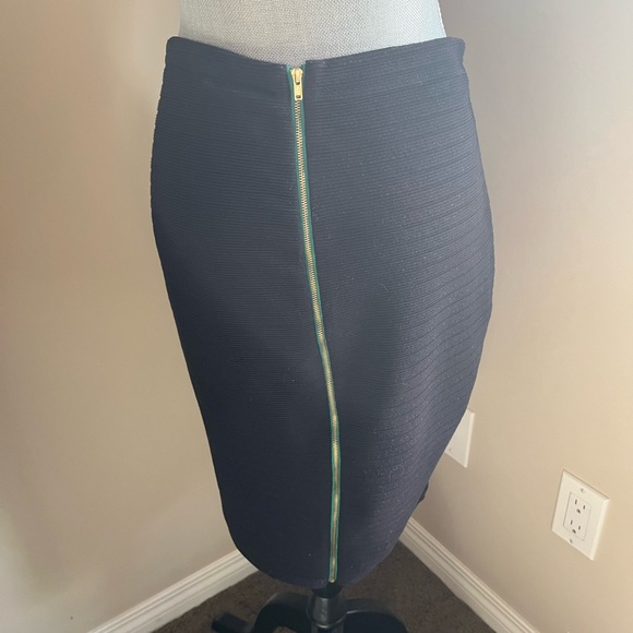 BAR III Pencil Skirt - Picture 1 of 9
